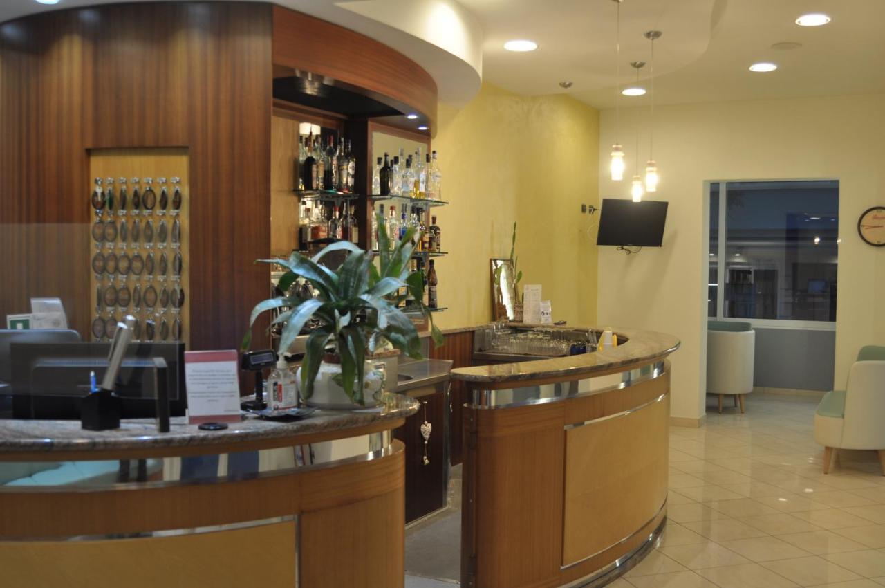 Hotel Adriatic&Beauty Rimini Buitenkant foto
