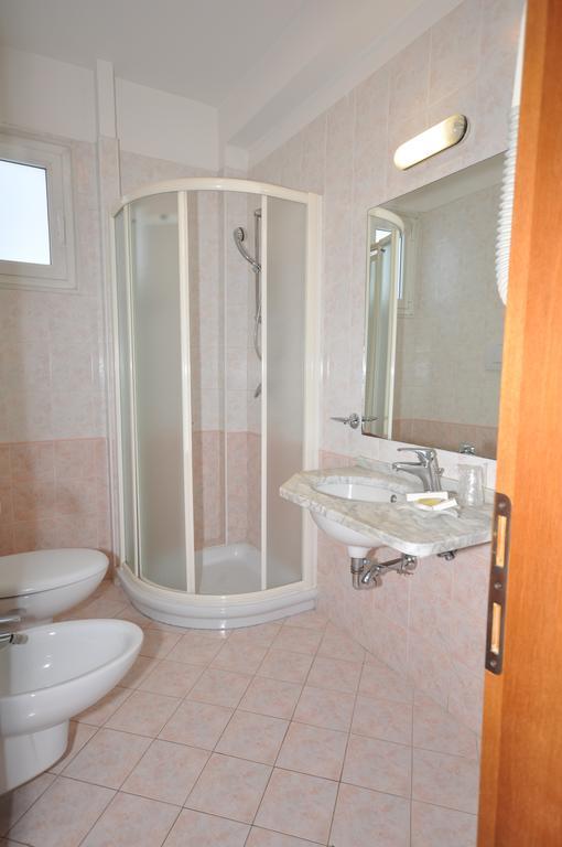 Hotel Adriatic&Beauty Rimini Kamer foto