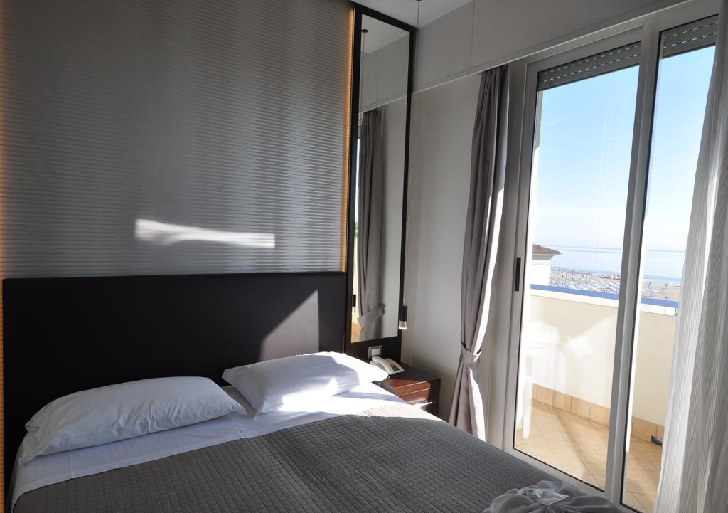 Hotel Adriatic&Beauty Rimini Buitenkant foto