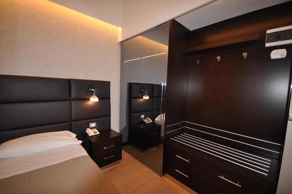 Hotel Adriatic&Beauty Rimini Buitenkant foto