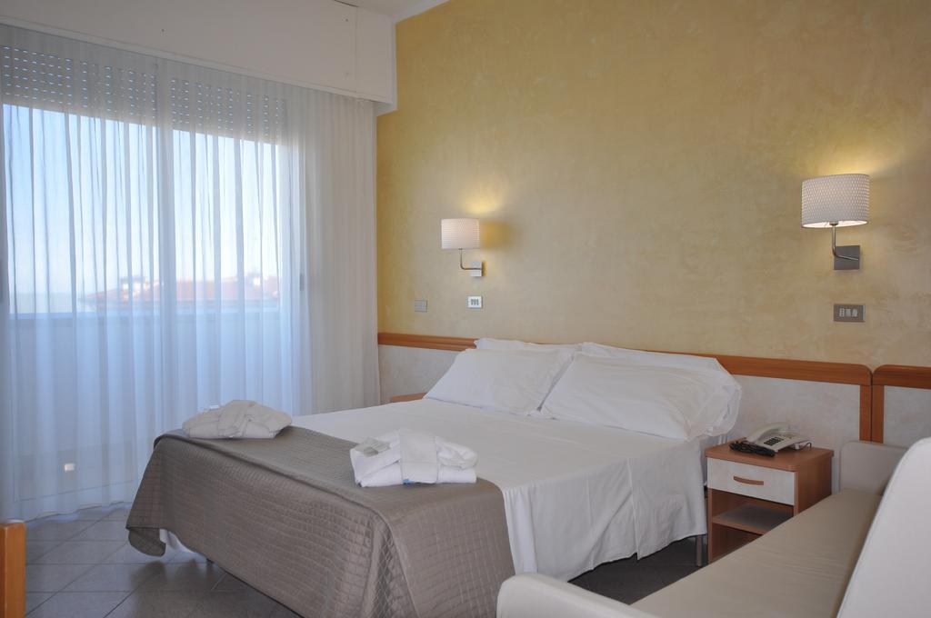 Hotel Adriatic&Beauty Rimini Buitenkant foto