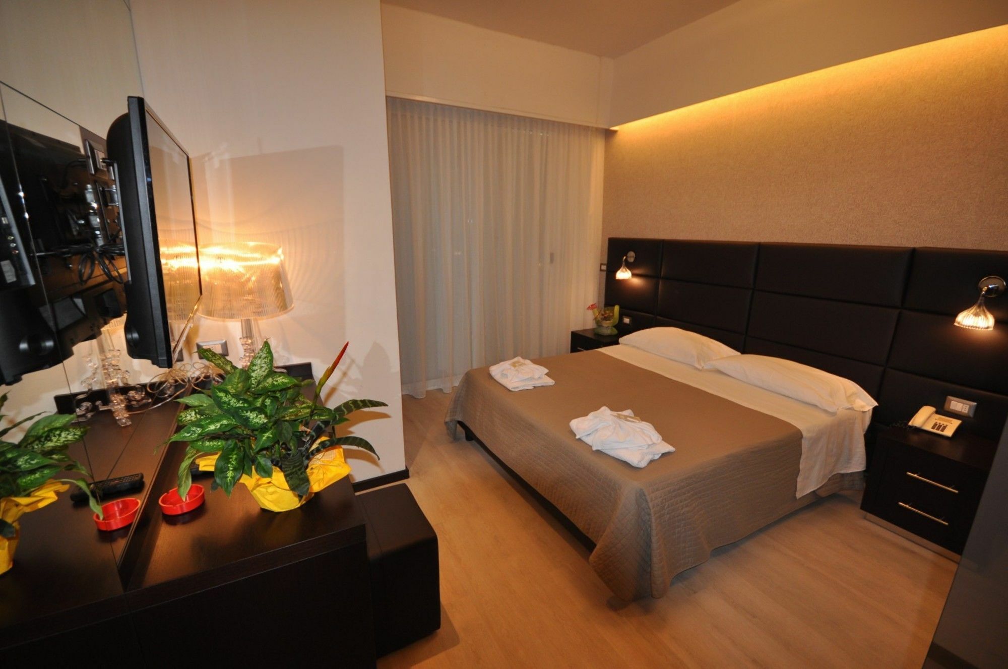 Hotel Adriatic&Beauty Rimini Buitenkant foto